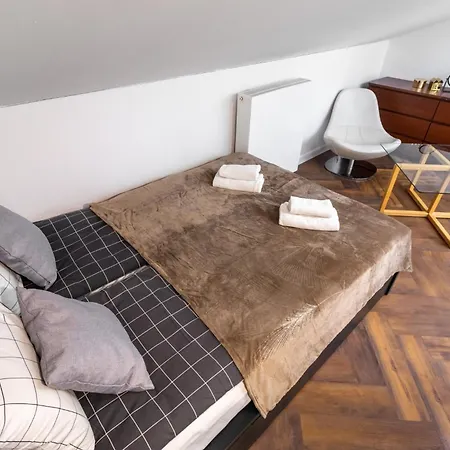 Close-ga- Cozy - Marcinkowskiego Varsovie