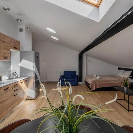 Close-ga- Cozy - Marcinkowskiego Warsaw